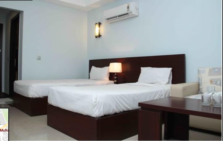 Hotel Multan Continental Екстериор снимка